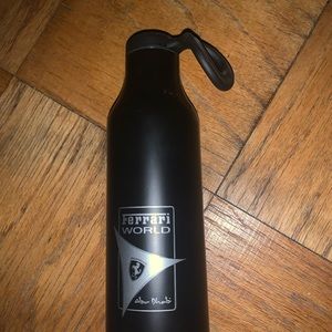Scuderia Ferrari world Dubai stainless steel Bottle Black